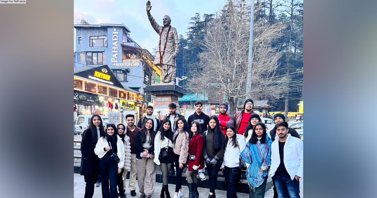 Educational tour of Sanskriti College students